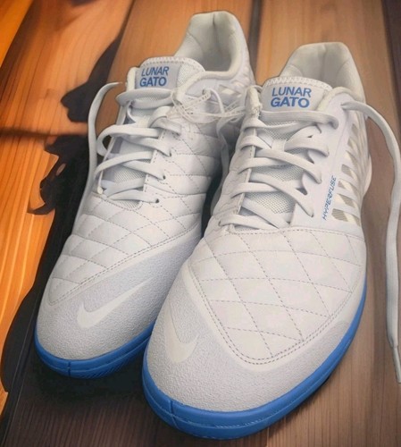 Nuove scarpe calcio - scarpe, da